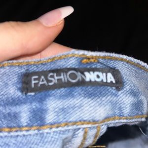 FASHION NOVA